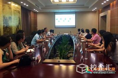 苏州工业职业技术学院电信系赴新海宜集团公司交流调研