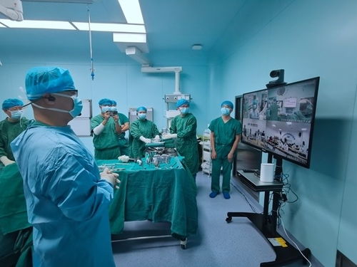 北京积水潭医院贵州医院顺利完成天玑机器人远程手术